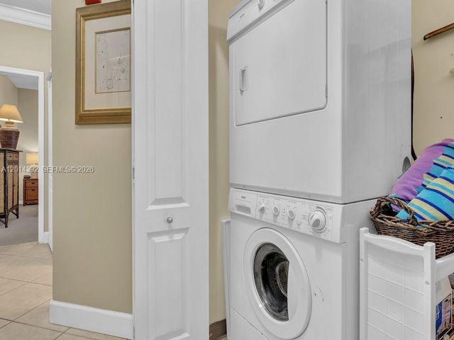5035 Fairways Circle 305, Vero Beach, FL 32967
