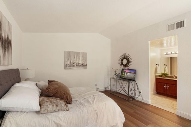 2069 Brighton Dr, Pittsburg, CA 94565