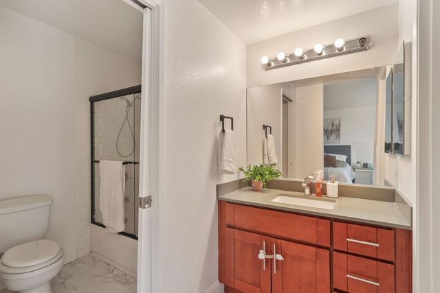 2069 Brighton Dr, Pittsburg, CA 94565