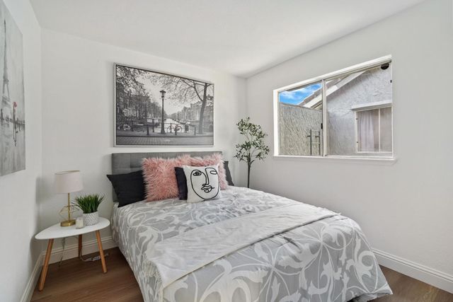 2069 Brighton Dr, Pittsburg, CA 94565