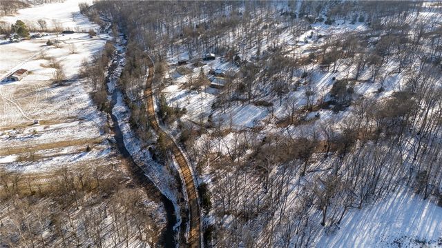 17295 Olive Road, Fayetteville, AR 72701