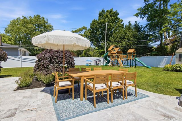 3 Del Place, Hauppauge, NY 11788