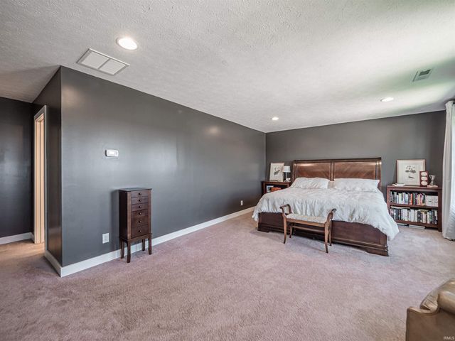 4249 Ty Court, Evansville, IN 47725