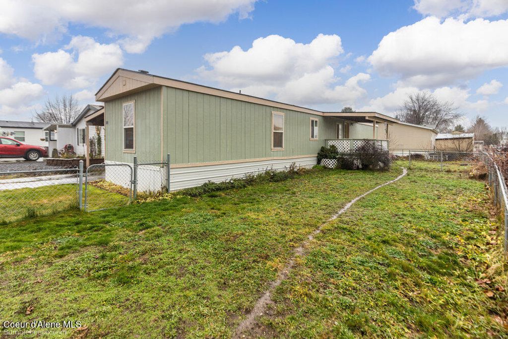 2122 W WINDERMERE AVE, Coeur d'Alene, ID 83815 photo 20