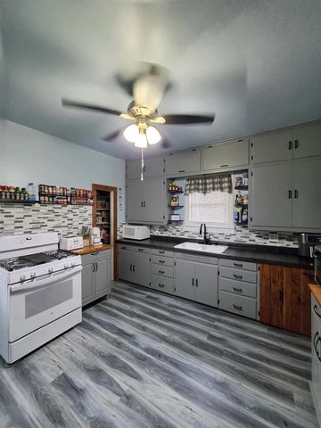 418 S Academy Street, Janesville, WI 53548