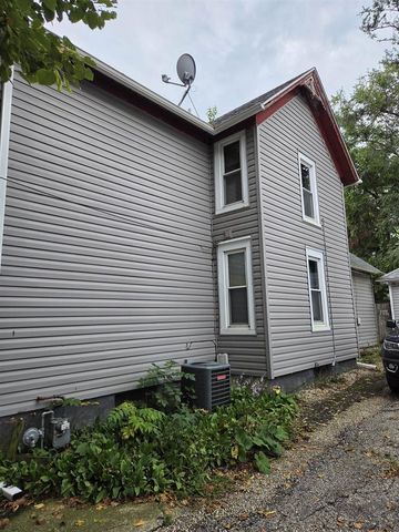 418 S Academy Street, Janesville, WI 53548