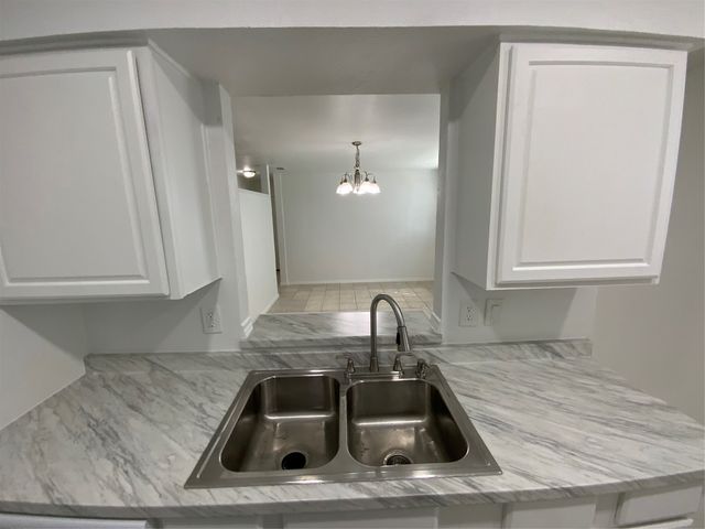 522 Summit Ridge Drive, Duncanville, TX 75116