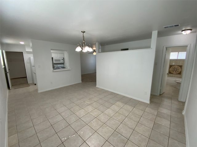 522 Summit Ridge Drive, Duncanville, TX 75116