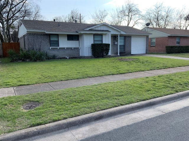 522 Summit Ridge Drive, Duncanville, TX 75116