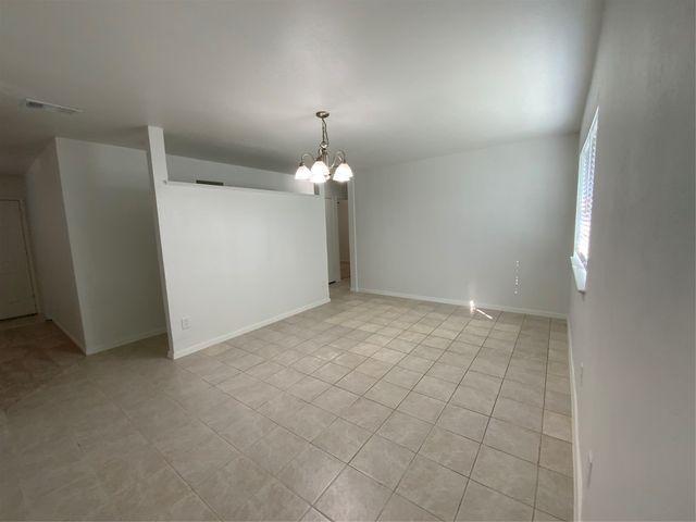 522 Summit Ridge Drive, Duncanville, TX 75116