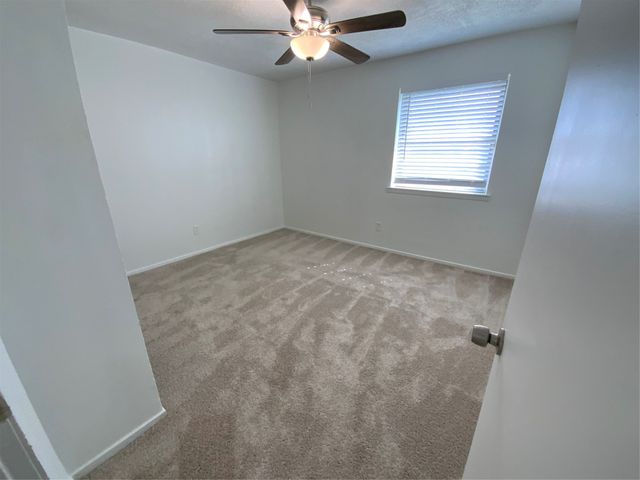 522 Summit Ridge Drive, Duncanville, TX 75116