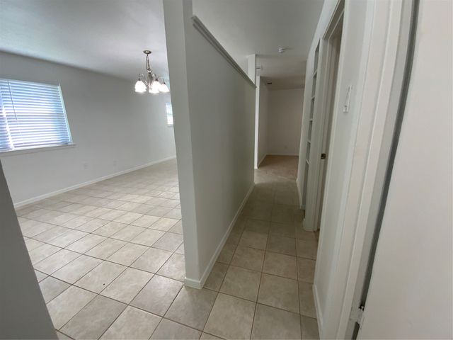 522 Summit Ridge Drive, Duncanville, TX 75116