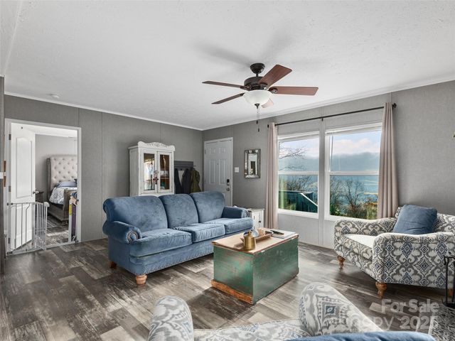 424 Arrington Acres Drive, Waynesville, NC 28786