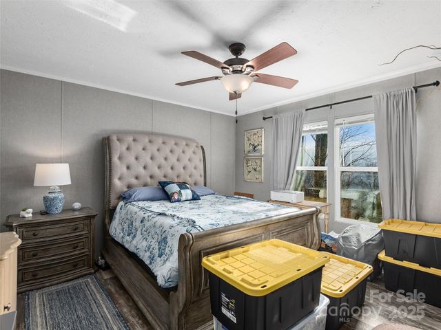 424 Arrington Acres Drive, Waynesville, NC 28786