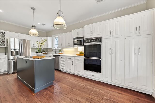 912 Heights Boulevard, Houston, TX 77008