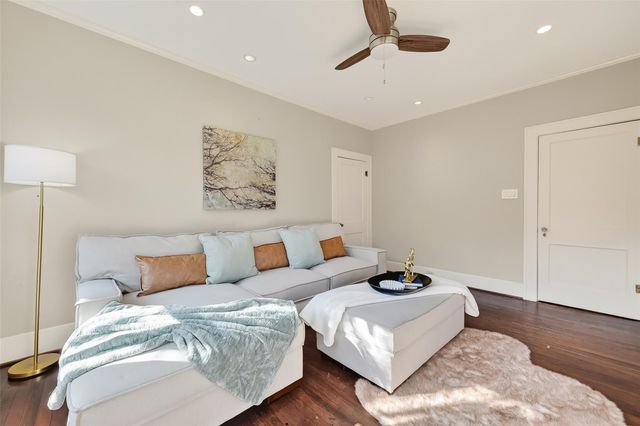 912 Heights Boulevard, Houston, TX 77008