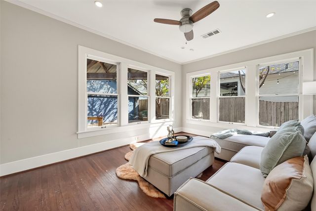 912 Heights Boulevard, Houston, TX 77008