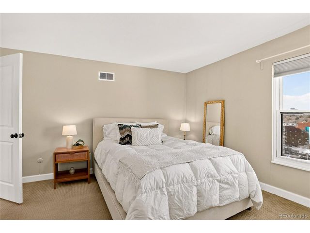 2 Adams St 1401, Denver, CO 80206