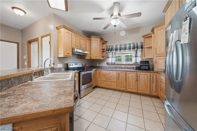 12159 Lawndell Road SW, Navarre, OH 44662