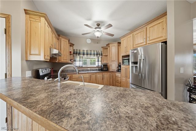 12159 Lawndell Road SW, Navarre, OH 44662