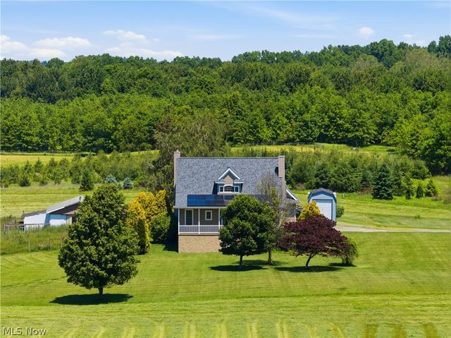12159 Lawndell Road SW, Navarre, OH 44662