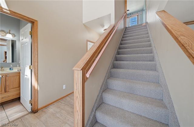 12159 Lawndell Road SW, Navarre, OH 44662
