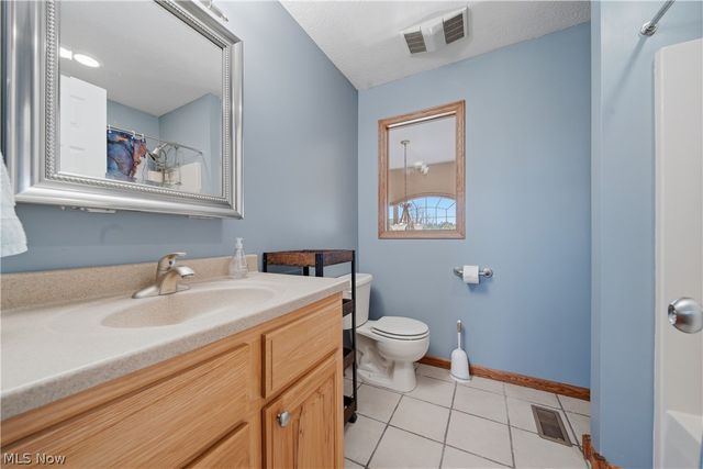 12159 Lawndell Road SW, Navarre, OH 44662
