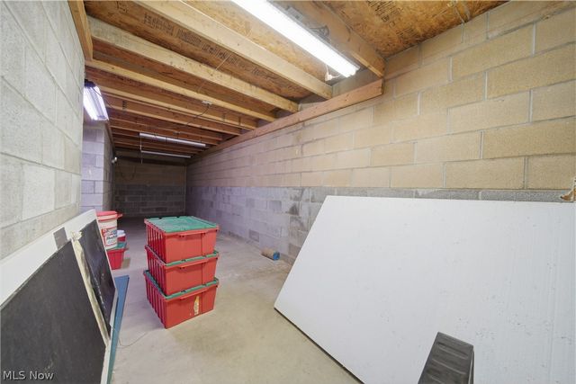 12159 Lawndell Road SW, Navarre, OH 44662