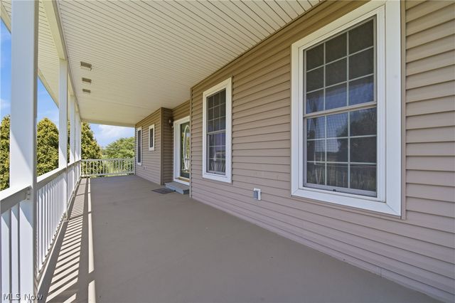 12159 Lawndell Road SW, Navarre, OH 44662