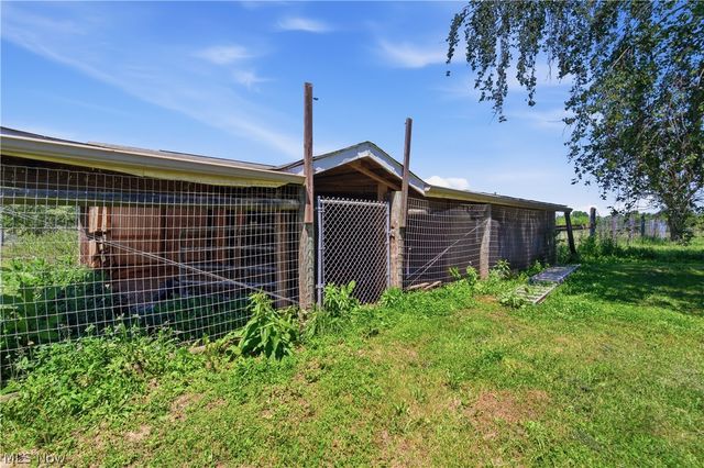 12159 Lawndell Road SW, Navarre, OH 44662