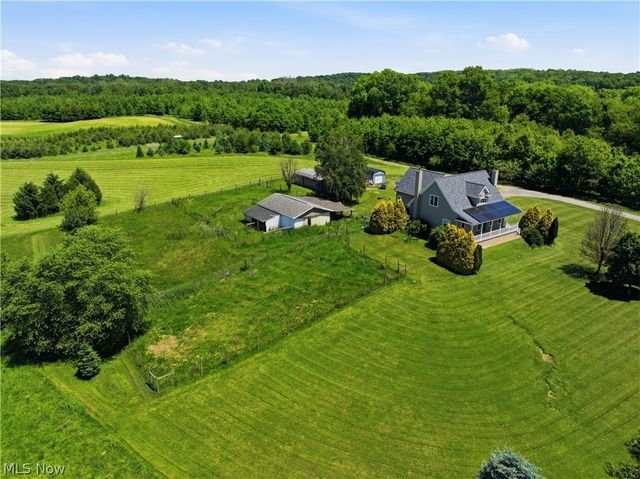 12159 Lawndell Road SW, Navarre, OH 44662