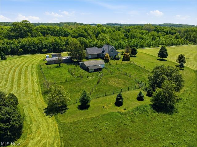 12159 Lawndell Road SW, Navarre, OH 44662