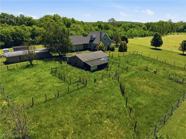 12159 Lawndell Road SW, Navarre, OH 44662