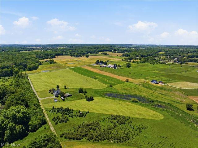 12159 Lawndell Road SW, Navarre, OH 44662