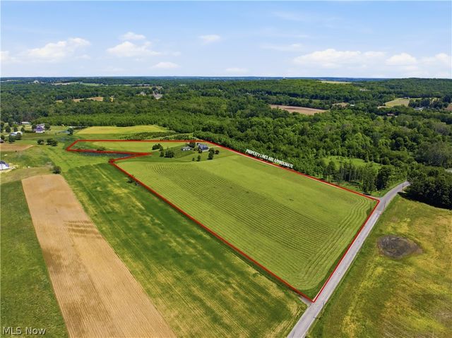 12159 Lawndell Road SW, Navarre, OH 44662