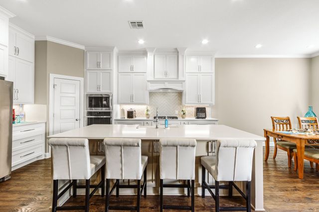 13008 Rainier Drive, Woodway, TX 76712