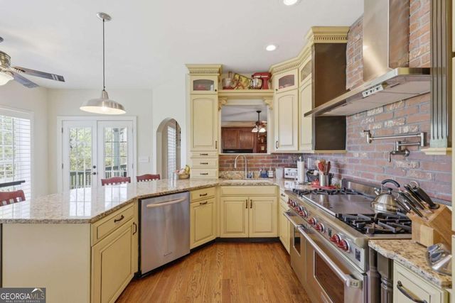 139 Buckeye Ridge E, Dahlonega, GA 30533
