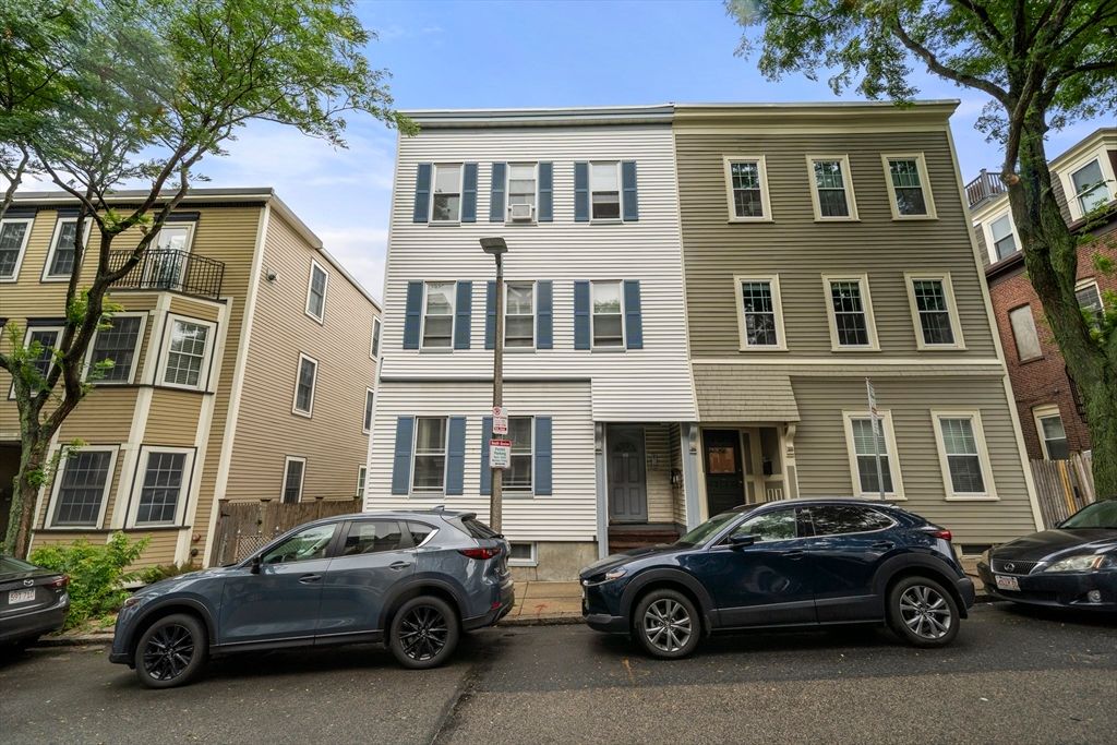 48 H Street, Boston, MA 02127
