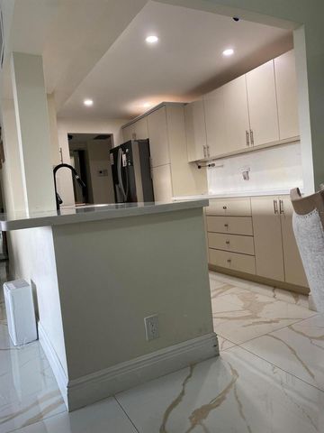 7001 Environ Boulevard 403, Lauderhill, FL 33319