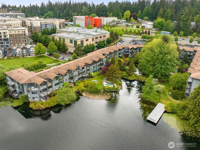 19414 Aurora Avenue N #204, Shoreline, WA 98133
