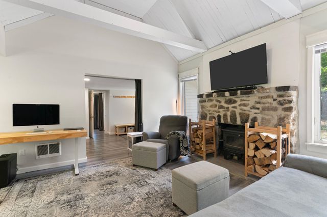 1644 Upper Dummerston Road, Brattleboro, VT 05301
