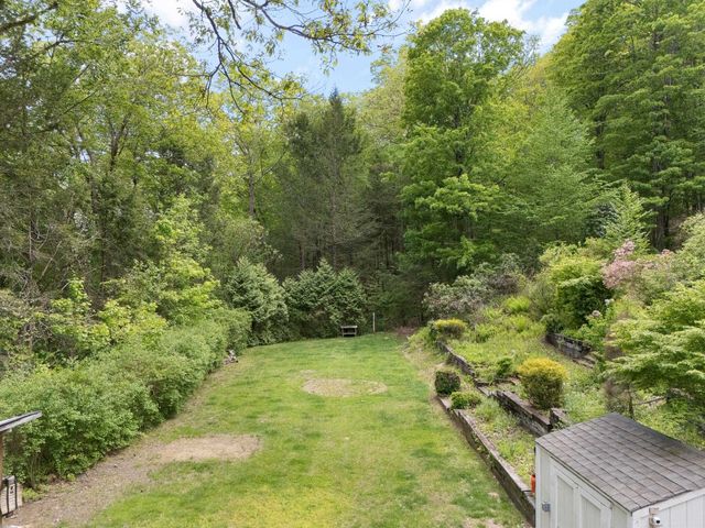 1644 Upper Dummerston Road, Brattleboro, VT 05301