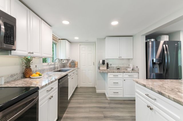 1644 Upper Dummerston Road, Brattleboro, VT 05301