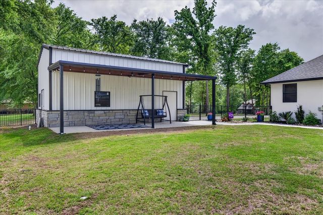 2044 Canyon Lake Road, Wills Point, TX 75169