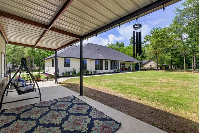 2044 Canyon Lake Road, Wills Point, TX 75169