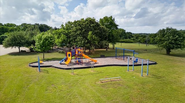 2044 Canyon Lake Road, Wills Point, TX 75169