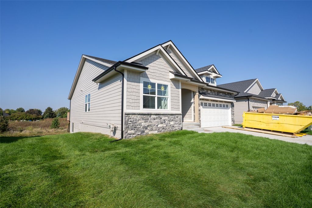 310 NE Meadow Lane, Ankeny, IA 50021
