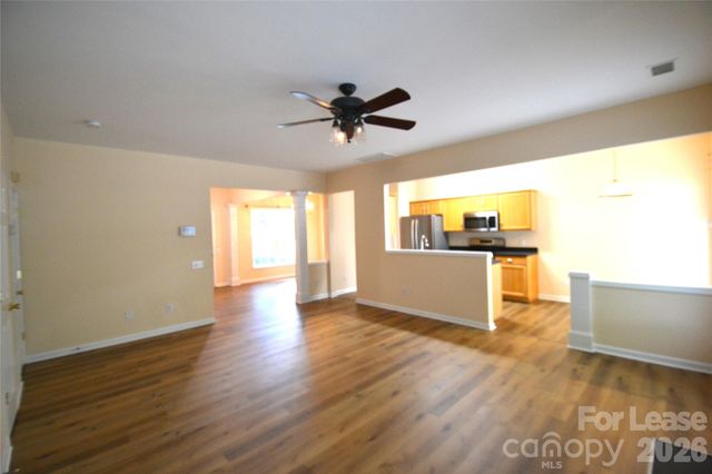 6820 Beverly Springs Drive, Charlotte, NC 28270