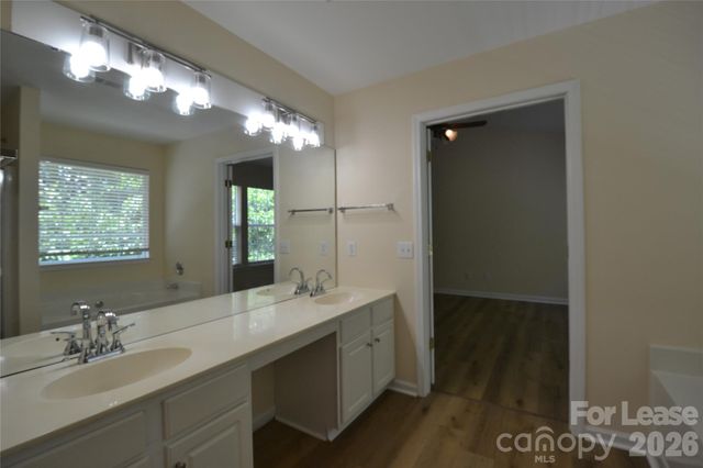 6820 Beverly Springs Drive, Charlotte, NC 28270