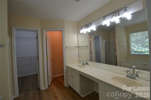 6820 Beverly Springs Drive, Charlotte, NC 28270